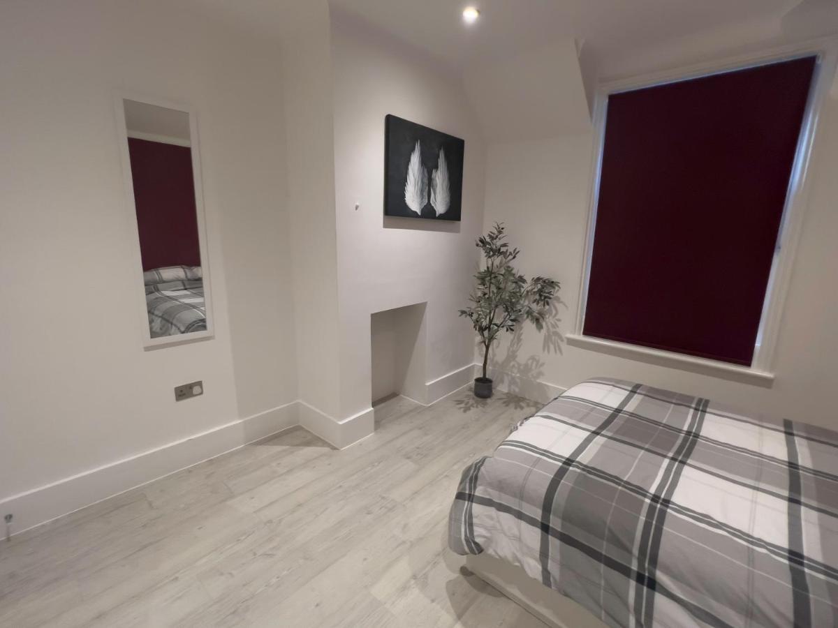 The Dragon Pad Boutique Apartment Royal Tunbridge Wells Eksteriør bilde