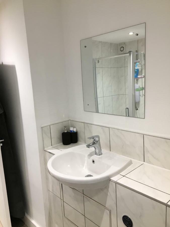 The Dragon Pad Boutique Apartment Royal Tunbridge Wells Eksteriør bilde